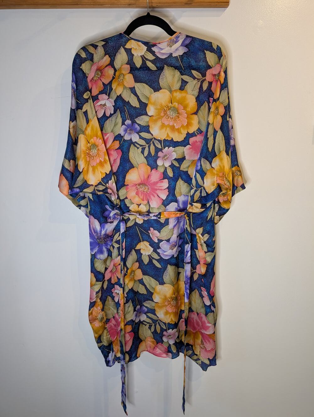 Vintage Patricia Fieldwalker Adagio 100% Silk Kimono Floral Navy Designer